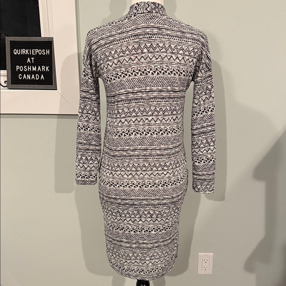 Patterned Gray Open-Front Sweater - Picture 6 of 12